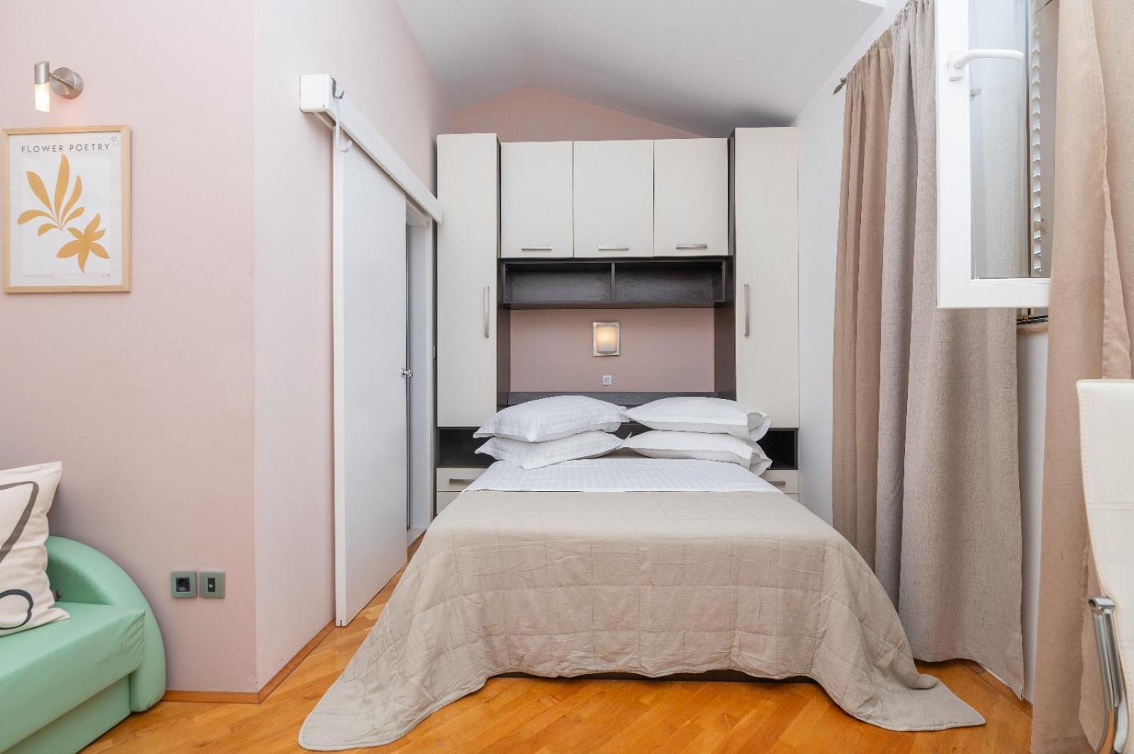Apartments Luka Toni 克瓦维卡 外观 照片